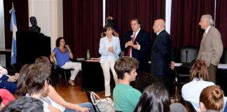 Entrenan a futuros médicos de la UBA para dar contención psicológica en situaciones catastróficas