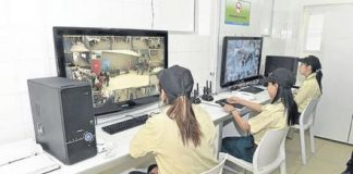 En Malvinas Argentinas vigilan hospitales desde una central de monitoreo para cuidar a médicos y pacientes