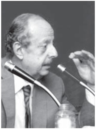 Dr. Carlos Arturo Gianantonio