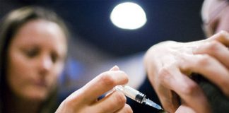 Los chicos deben vacunarse contra el sarampión, la rubéola y la polio