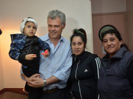 Tras un implante coclear exitoso en San Isidro, un niño podrá oír por primera vez