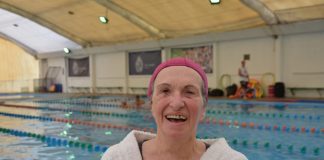 Estuvo en coma dos meses y hoy se rehabilita en el agua