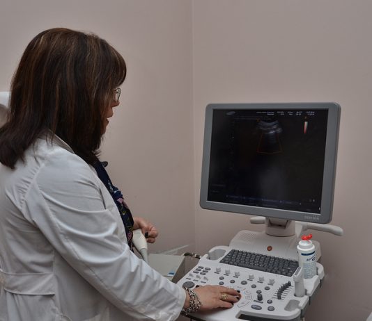 Nuevo ecógrafo de última generación en el Hospital Central de San Isidro