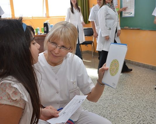 Controlan la vista gratis a los alumnos de escuelas públicas de San Isidro