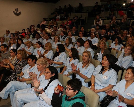 San Isidro y Fundación OSDE lanzan la sexta edición del curso «Asistente en el arte de cuidar»