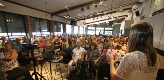 Los abuelos de Puerto Libre ya saben cómo sacarse el estrés