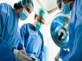 Un trasplante renal de donante vivo entre hermanos fue el número 100 del Hospital el Cruce