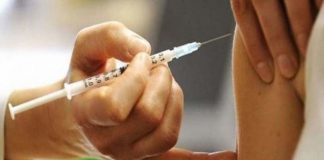 Científicos de todo el mundo piden aumentar los esfuerzos para frenar a los antivacunas