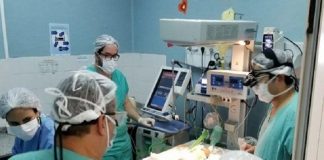 Realizan una intervención cardíaca a un bebé prematuro de 20 días en el hospital Eurnekian
