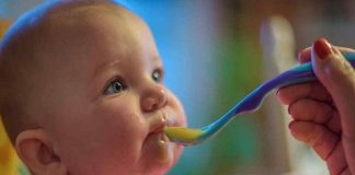 La OMS advierte del exceso de azúcar en alimentos para bebés