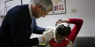 Un niña de Beccar podrá oir y hablar gracias a un implante en el Hospital Materno Infantil de San Isidro