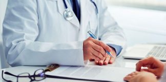 La provincia de Buenos Aires autorizó a médicos jubilados a trabajar para hacer frente al coronavirus