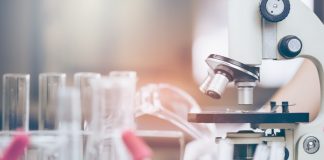 Pfizer avanza en la batalla contra el COVID-19 en múltiples frentes