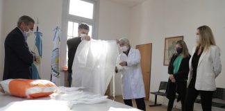 Donan kits sanitarios para el Hospital Houssay