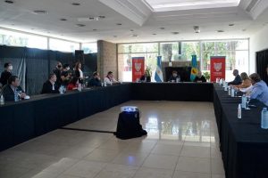 KICILLOF EN TIGRE centro aislamiento4