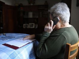 Tigre brinda contención telefónica a los adultos mayores