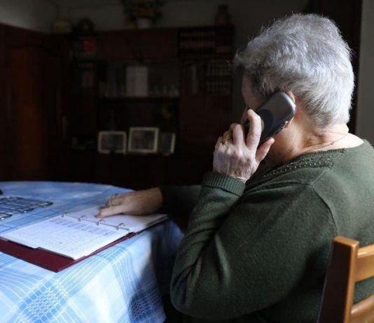 Tigre brinda contención telefónica a los adultos mayores