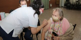 Morón: sigue la campaña de vacunación en barrios