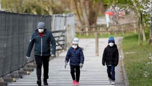 menores de 20 años