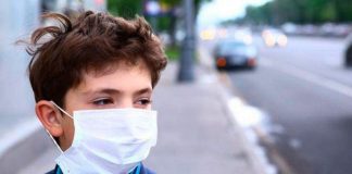 La OMS recomendó el uso de tapabocas en niños desde los 12 años
