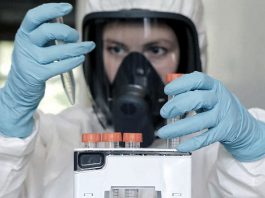 La vacuna rusa será gratuita y se aplicará primero a grupos de riesgo