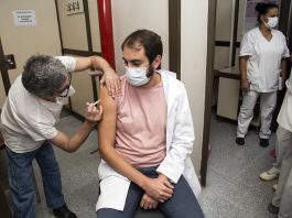 La vacuna contra el Covid-19 llegó a San Isidro