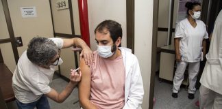 La vacuna contra el Covid-19 llegó a San Isidro