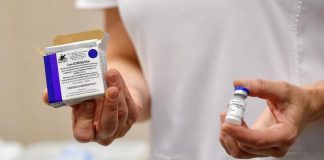 La OMS desaconseja suministrar diferentes vacunas para la primera y segunda dosis