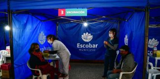 Escobar: ya se vacunó contra el Covid-19 al 50% de las personas anotadas