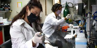 Covid-19: con una sola dosis uno de los desarrollos nacionales consiguió neutralizar variantes del virus