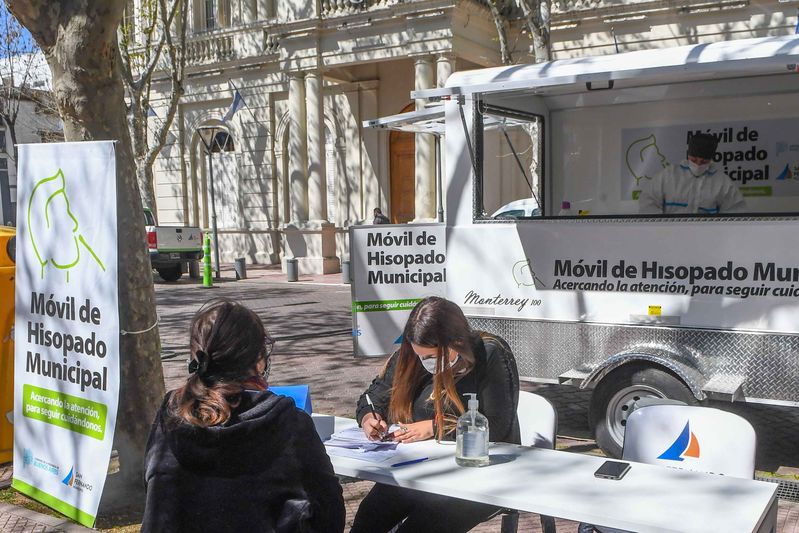 móvil de hisopado