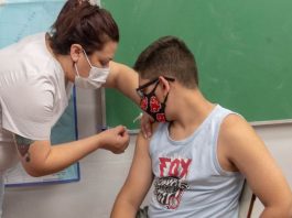 Continúa la vacunación a niñas, niños y adultos en escuelas de San Fernando