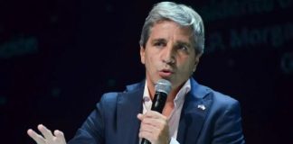 Luis Caputo: “Las prepagas le están declarando la guerra a la clase media”