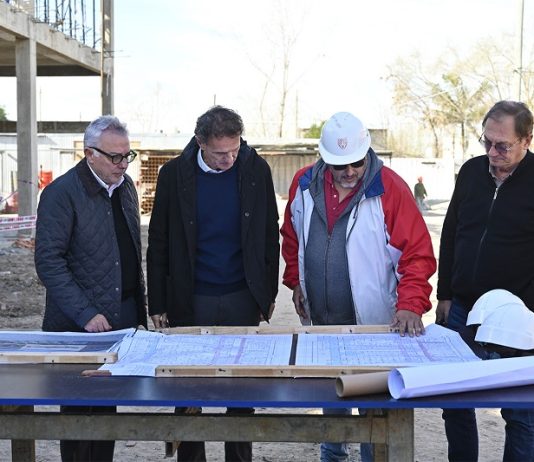 Tigre: Julio Zamora y Gabriel Katopodis recorrieron la obra del Hospital de Alta Complejidad