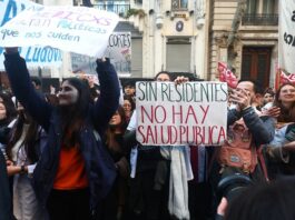 Garrahan: más de 220 profesionales dejaron el Hospital desde el inicio del conflicto salarial