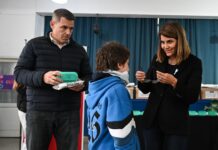 Salud visual y aprendizaje: el Municipio de Tigre entregó centenares de pares de anteojos a estudiantes del distrito